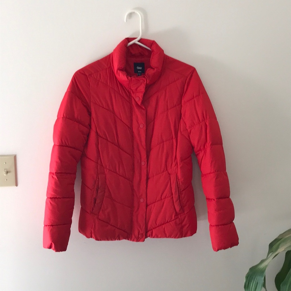 GAP puffy jacket